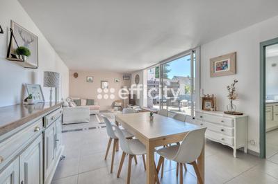 Appartement - 80 m² - 4 pièces