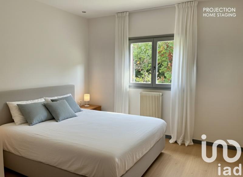 Maison - 200 m² - 8 pièces