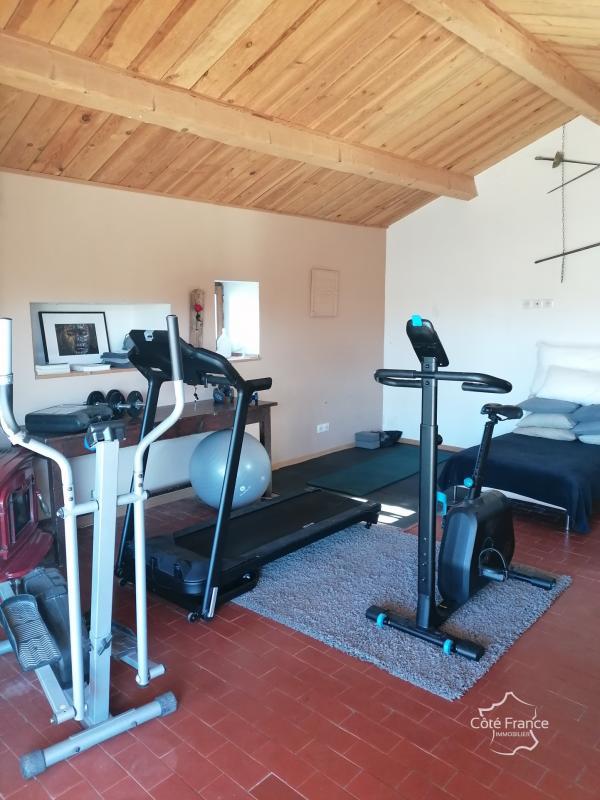 Mas - 250 m² - 9 pièces