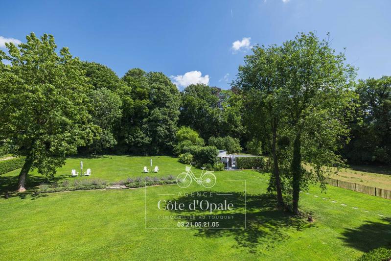 Maison - 350 m² - 8 pièces