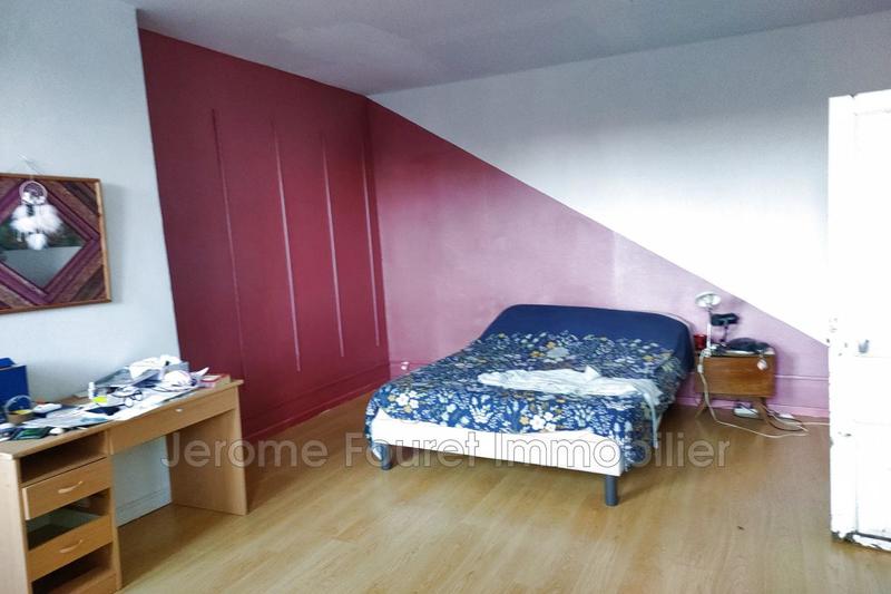 Maison - 280 m² - 5 pièces