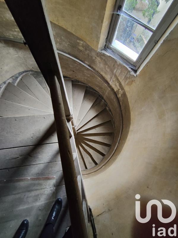 Maison - 292 m² - 20 pièces