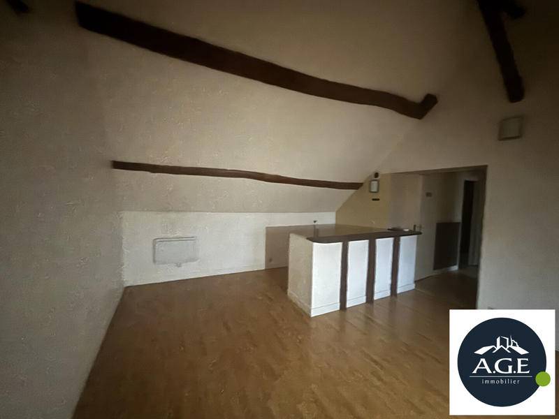 Appartement - 85 m² - 5 pièces