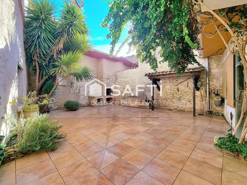 Maison - 331 m² - 8 pièces