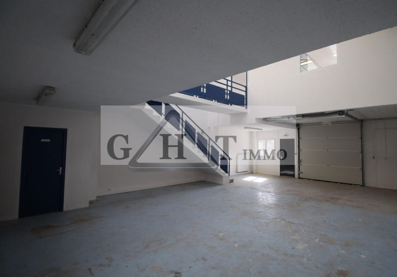 Entrepôt - 125 m²