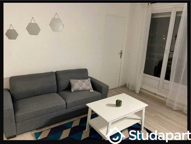 Chambre - 12 m² - 1 pièce