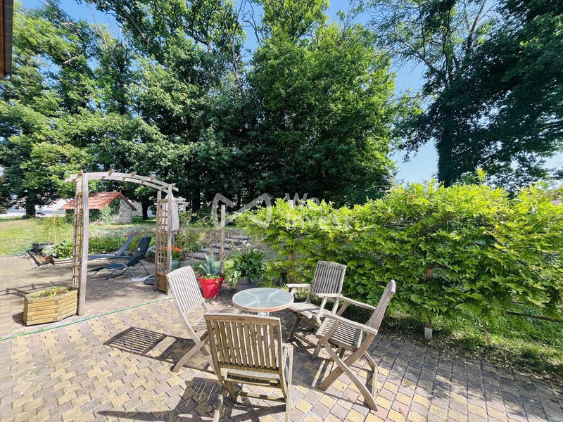 Maison - 138 m² - 6 pièces