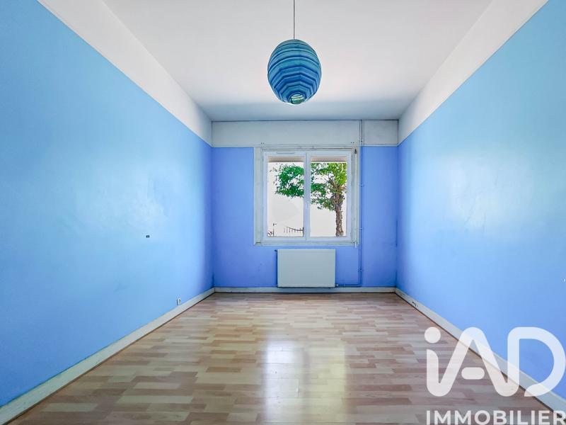 Maison - 220 m² - 10 pièces