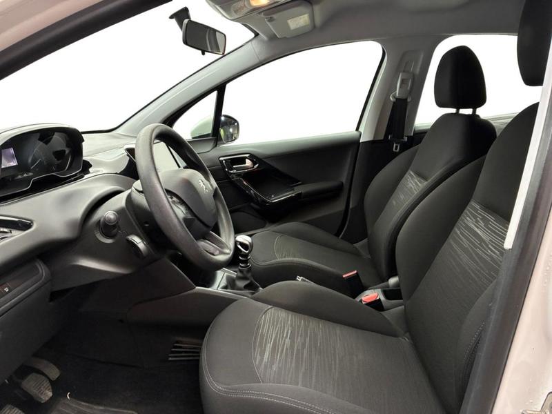 Peugeot 208 affaire Bluehdi 100 Bvm6 Premium