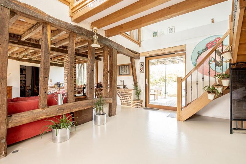 Maison - 215 m² - 6 pièces