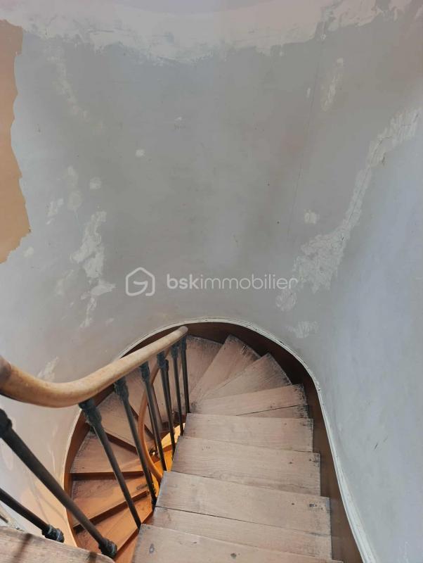 Demeure - 270 m² - 11 pièces