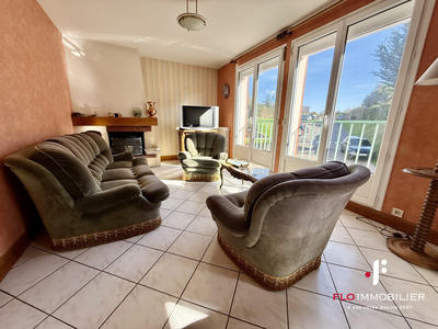 Maison - 125 m² - 8 pièces