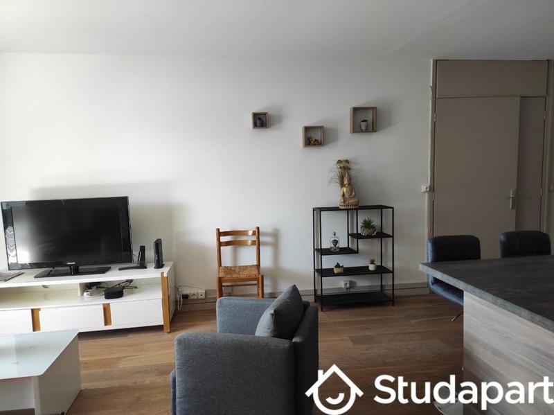 Chambre - 14 m² - 1 pièce