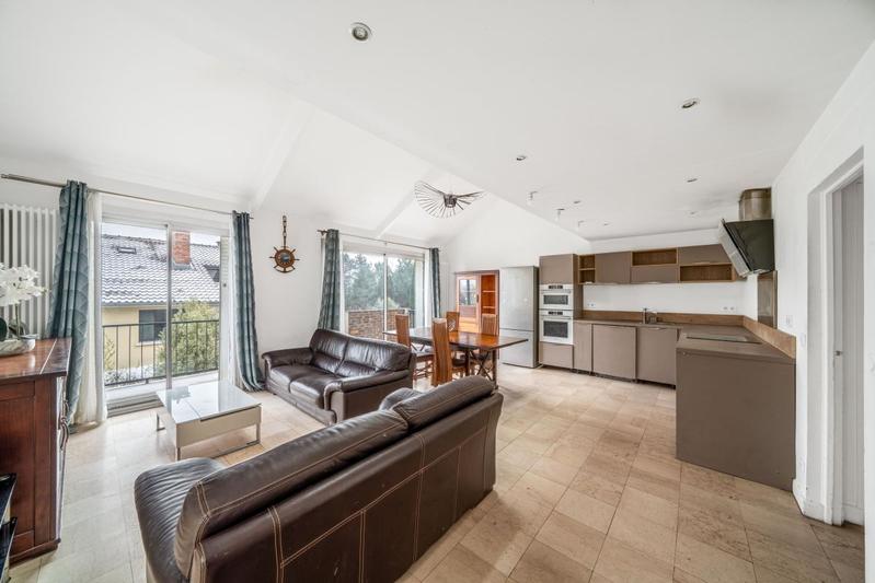 Maison - 166 m² - 5 pièces