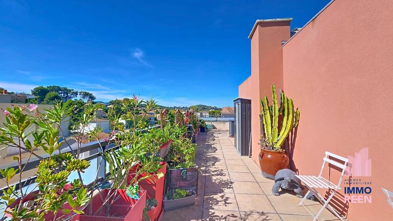 Appartement - 87 m² - 4 pièces