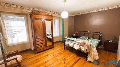 Maison - 189 m² - 5 pièces