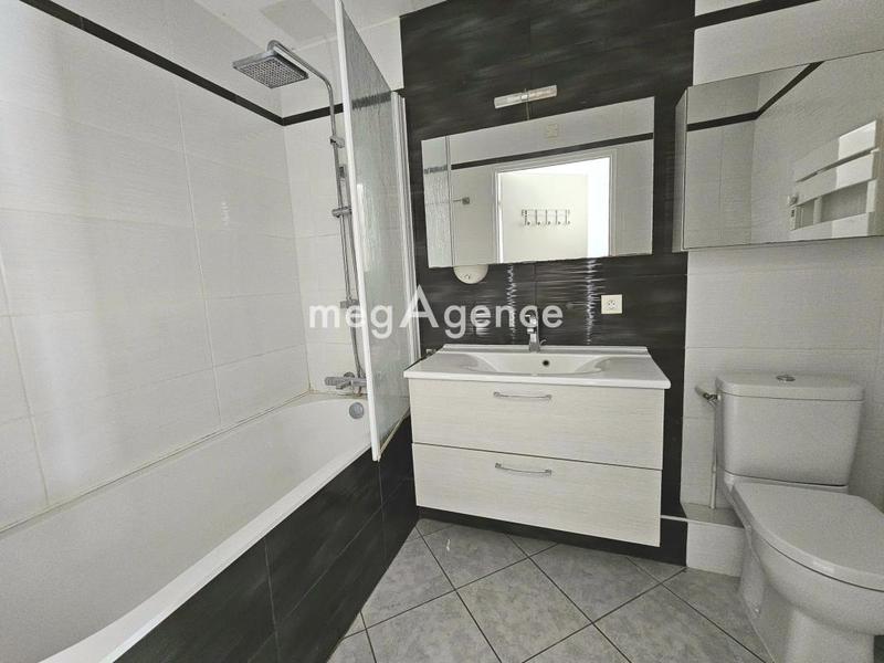 Appartement - 103 m² - 5 pièces