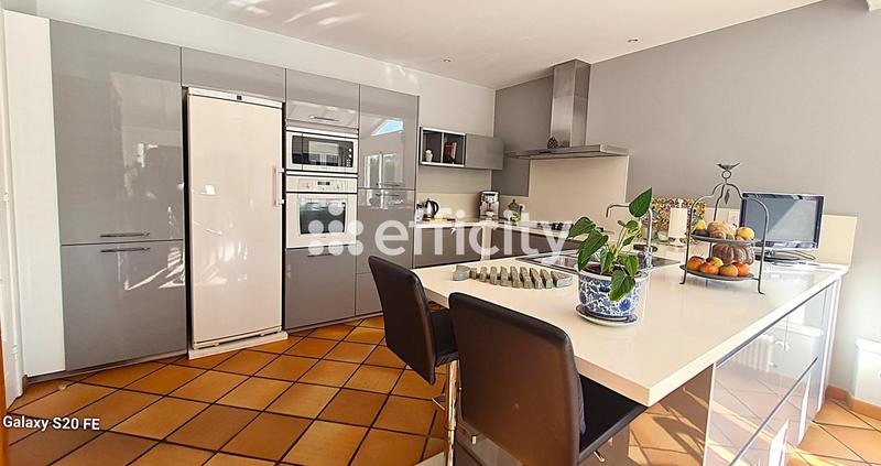 Maison - 153 m² - 5 pièces