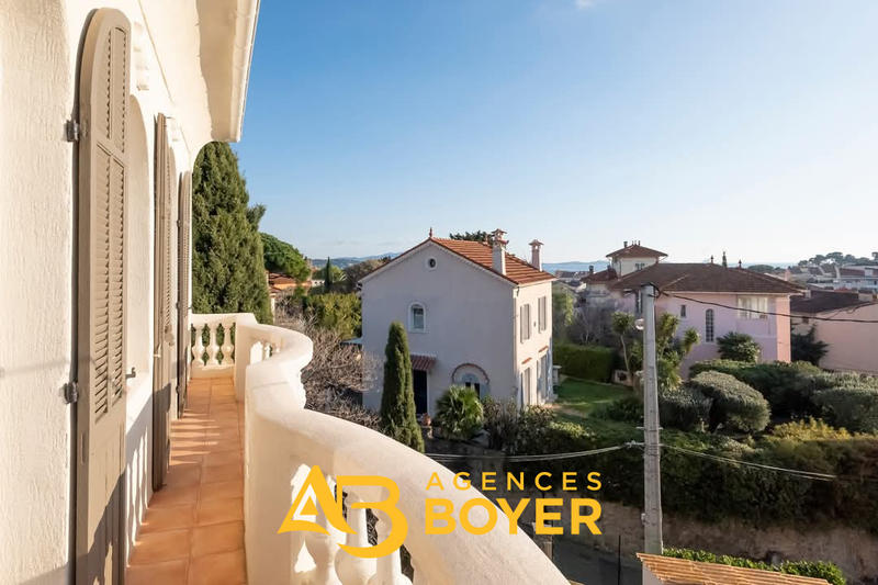 Appartement - 80 m² - 3 pièces