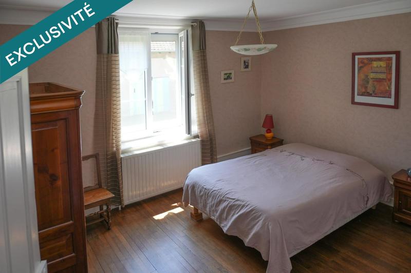 Maison - 335 m² - 11 pièces