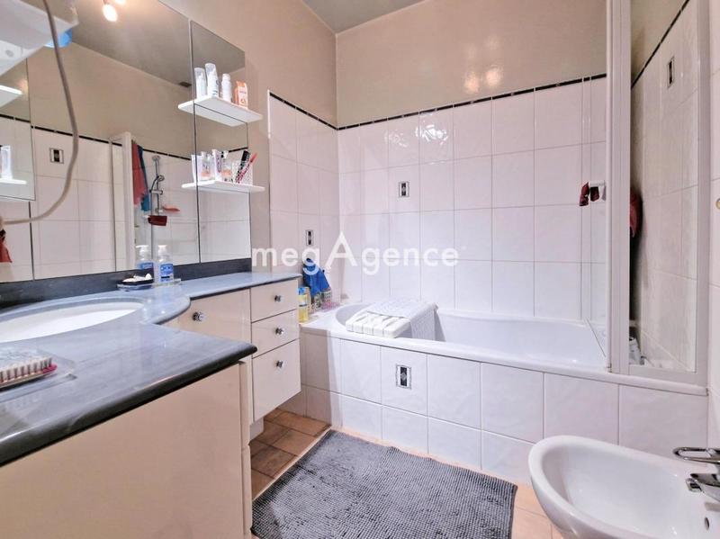 Maison ancienne - 184 m² - 6 pièces