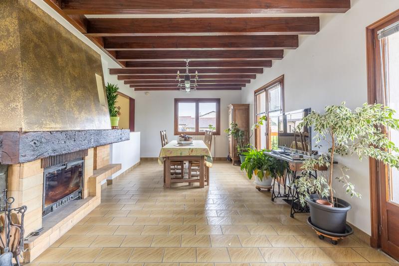 Maison - 160 m² - 5 pièces