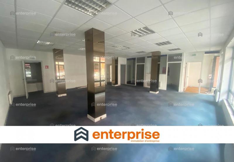 Local commercial - 214 m²