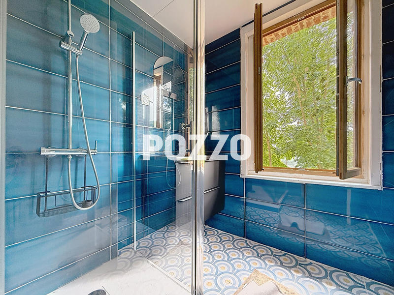 Maison - 90 m² - 5 pièces