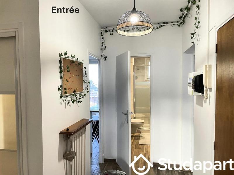 Chambre - 13 m² - 1 pièce