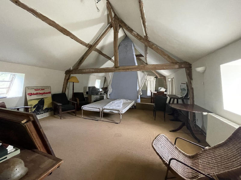 Corps de ferme - 280 m² - 9 pièces