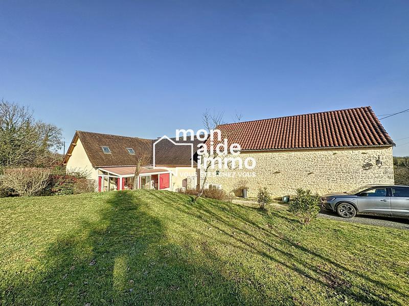 Maison - 350 m² - 9 pièces