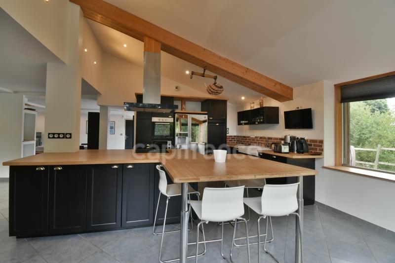 Maison - 190 m² - 5 pièces