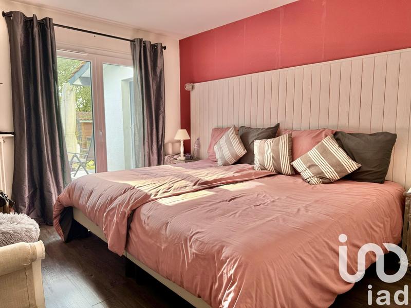 Maison - 250 m² - 9 pièces