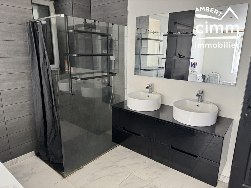 Maison - 120 m² - 4 pièces