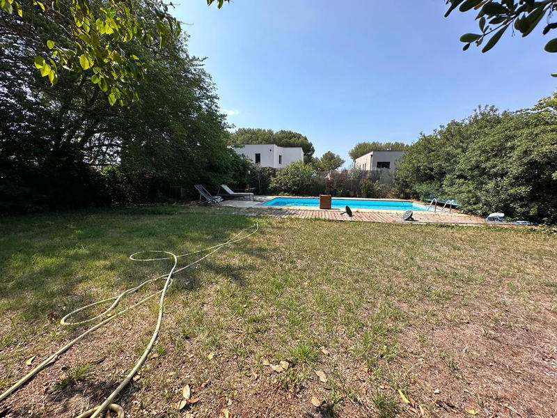 Maison - 206 m² - 7 pièces