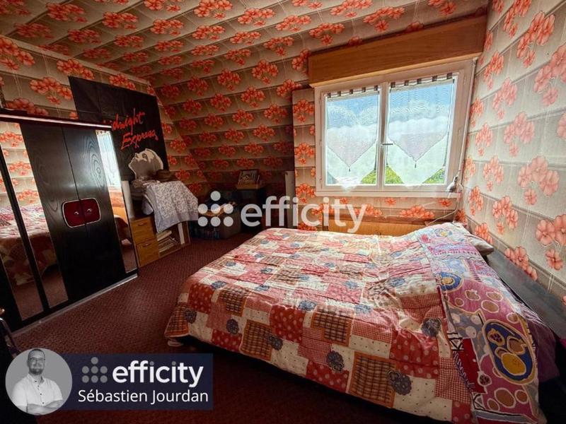 Maison - 144 m² - 7 pièces