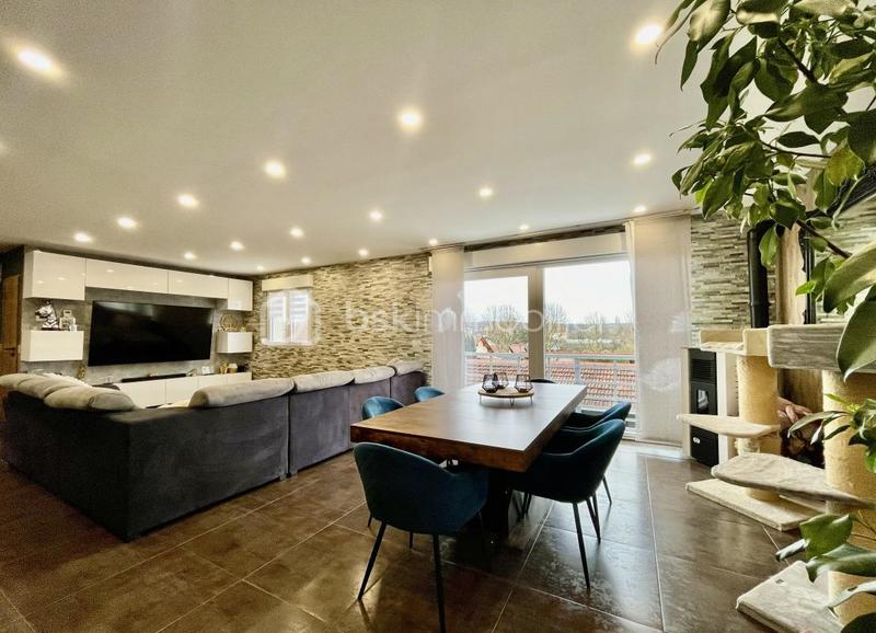Maison - 140 m² - 5 pièces