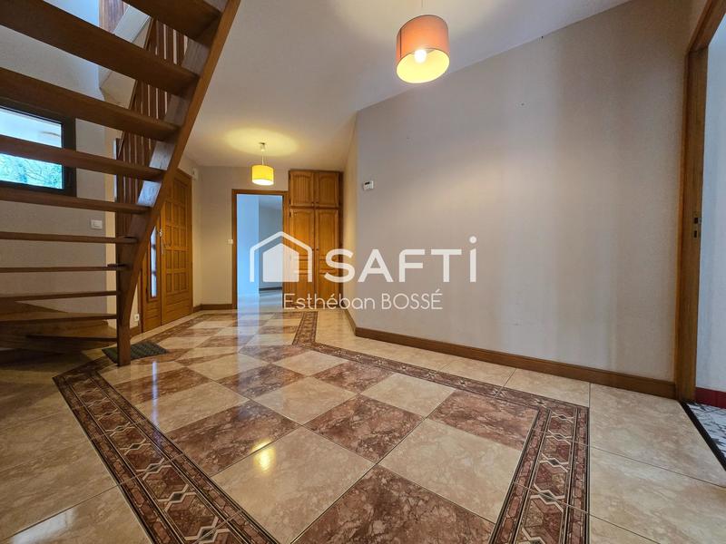 Maison - 162 m² - 7 pièces