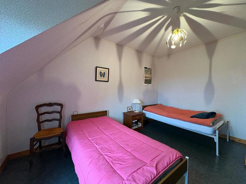 Maison - 140 m² - 8 pièces