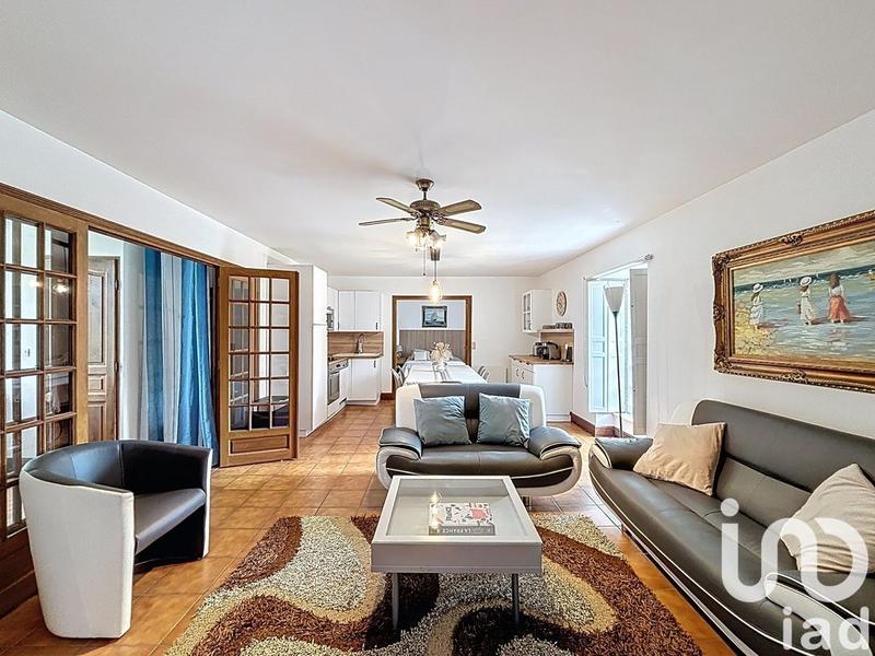 Maison - 640 m² - 14 pièces