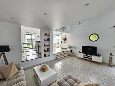 Maison - 115 m² - 4 pièces