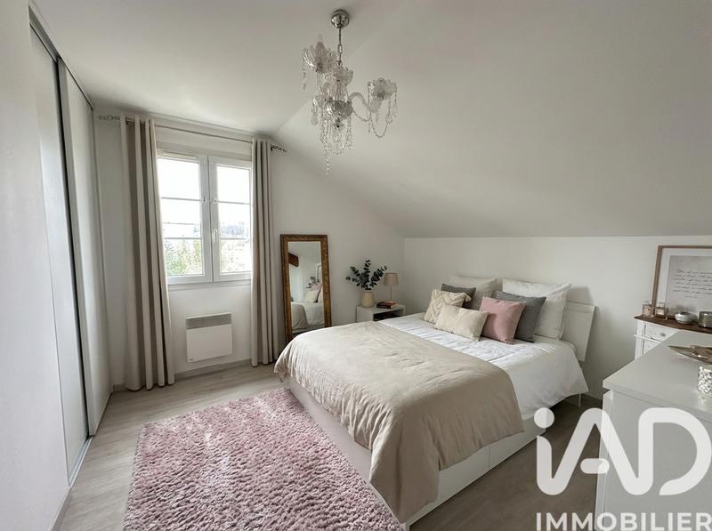 Maison - 95 m² - 5 pièces