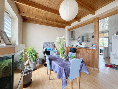 Maison - 91 m² - 5 pièces