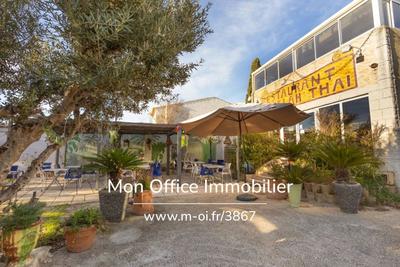 Fonds de commerce - Local commercial - 104 m²