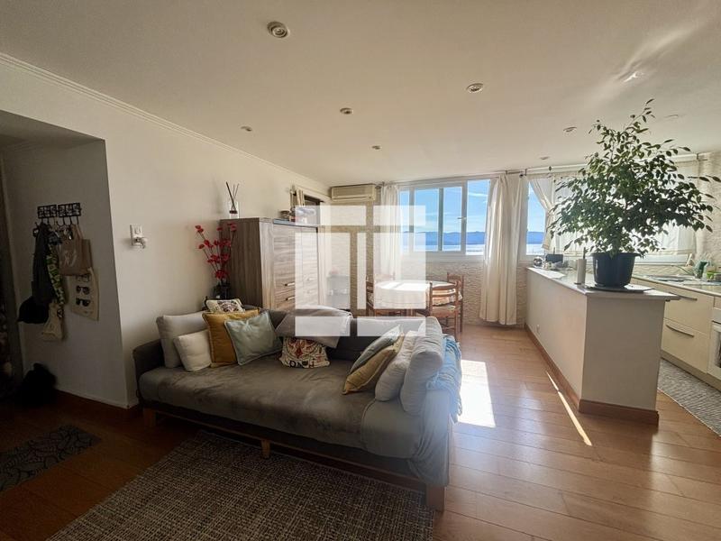 Appartement - 65 m² - 4 pièces