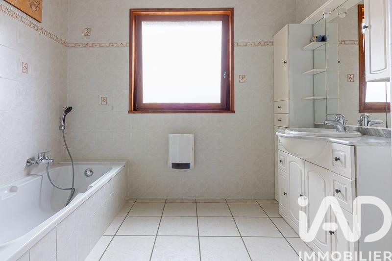 Maison - 92 m² - 4 pièces