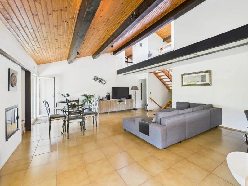 Propriété - 288 m² - 12 pièces