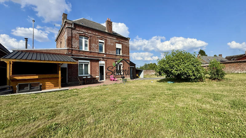 Maison - 180 m² - 8 pièces