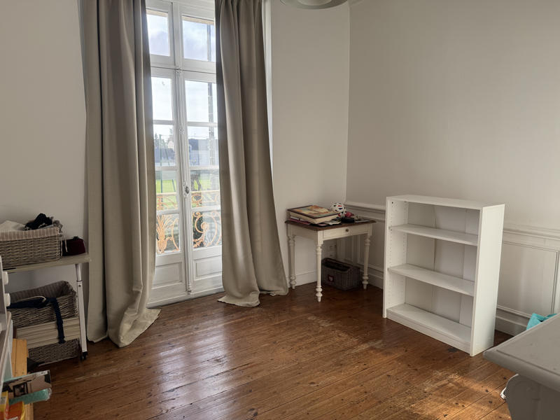 Maison - 205 m² - 8 pièces