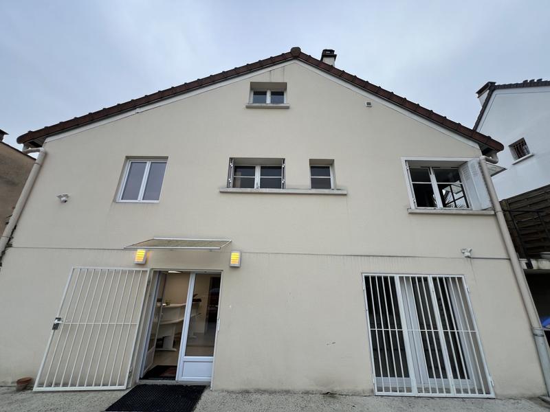 Local d'activités - 190 m²